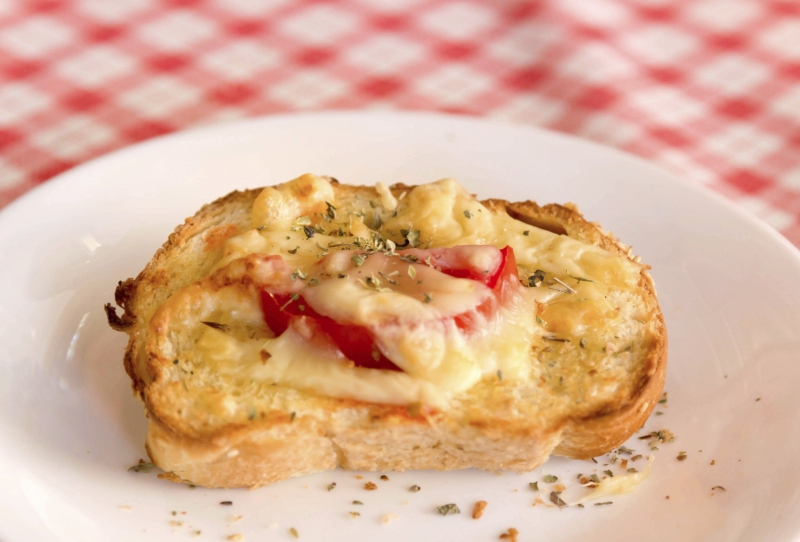 Hrianky so syrom a paradajkami