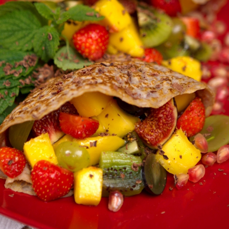 Pohánkové palacinky s ovocím a čokoládou