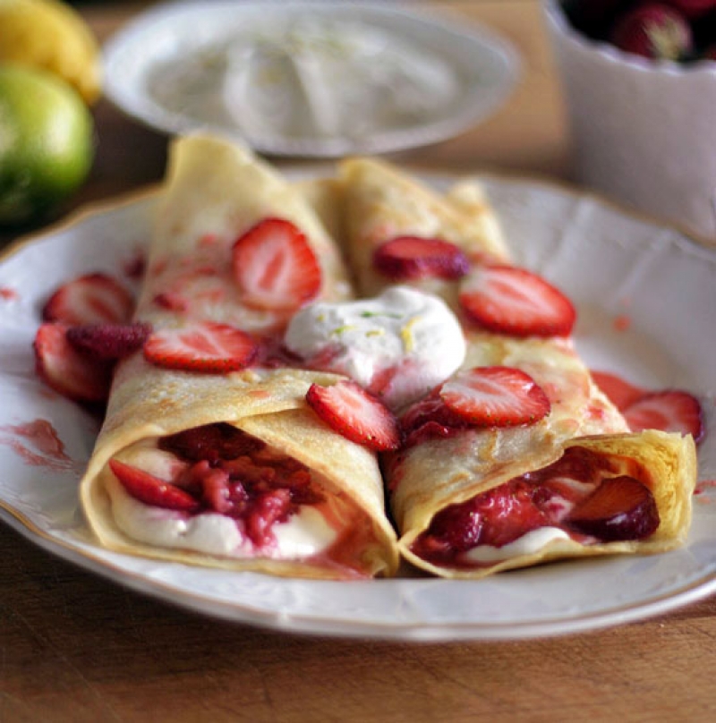 Palacinky s tofu tvarohom a ovocím